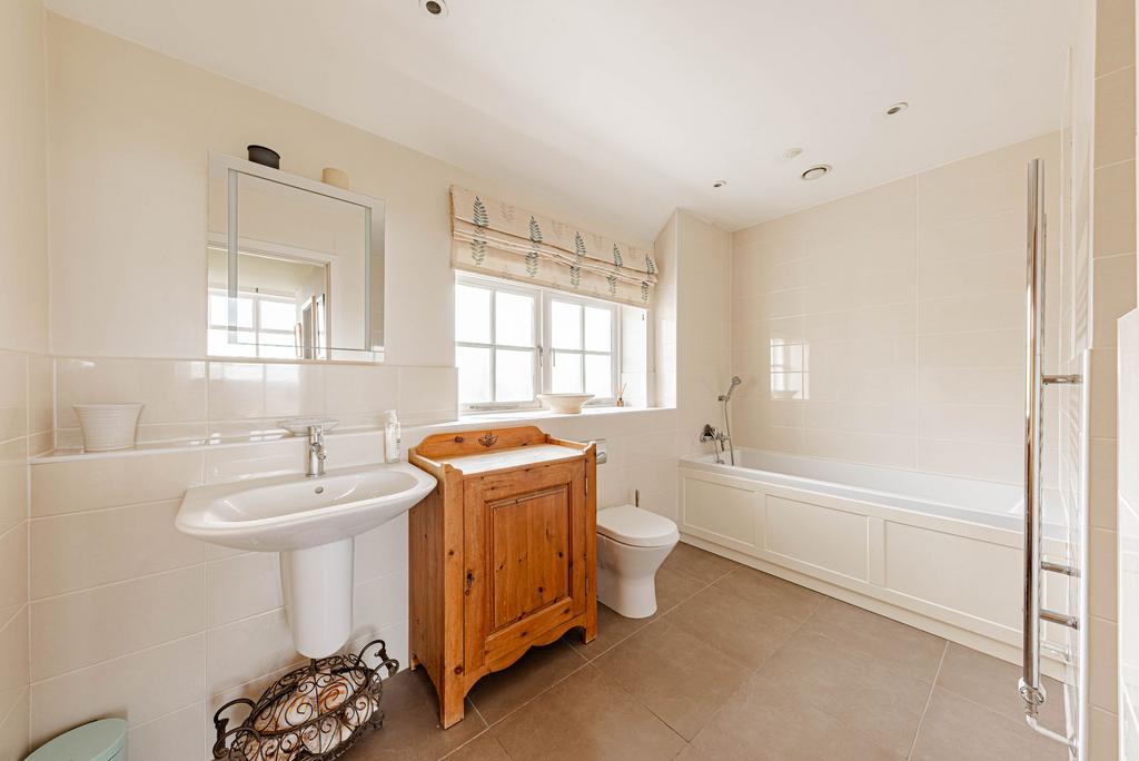 Ensuite W.C (1)