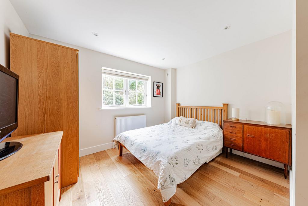 Bedroom Two (2)