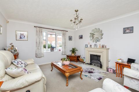 2 bedroom semi-detached house for sale, Fairlawns, Shoreham-By-Sea, West Sussex, BN43 6BW
