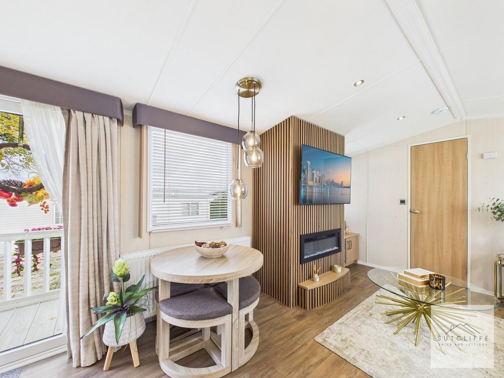 Lounge Diner