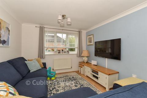 2 bedroom ground floor flat for sale, Tylehurst Drive, Redhill RH1
