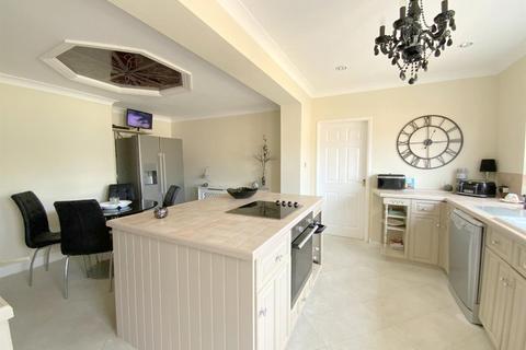 undefined, Humberston Avenue, Humberston