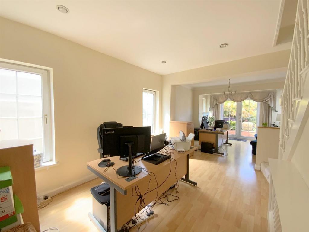 Resized IMG 8904.jpg
