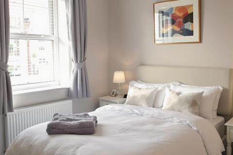 2 bedroom flat to rent, Star Street, London W2