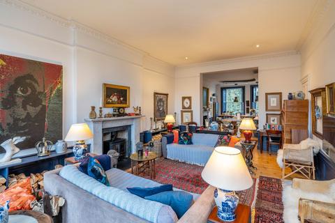 4 bedroom flat for sale, 28/3 Gayfield Square, New Town, Edinburgh, EH1 3PA