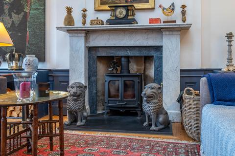 4 bedroom flat for sale, 28/3 Gayfield Square, New Town, Edinburgh, EH1 3PA