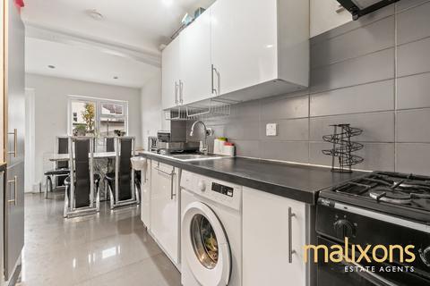 4 bedroom terraced house for sale, Trafford Road, Thornton Heath CR7