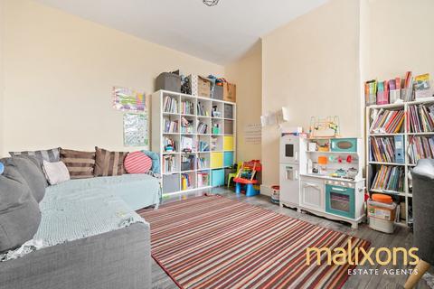 4 bedroom terraced house for sale, Trafford Road, Thornton Heath CR7