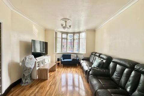 7 bedroom semi-detached house for sale, Nield Road, Hayes