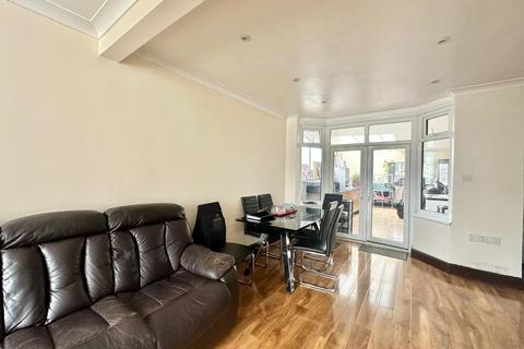 7 bedroom semi-detached house for sale, Nield Road, Hayes