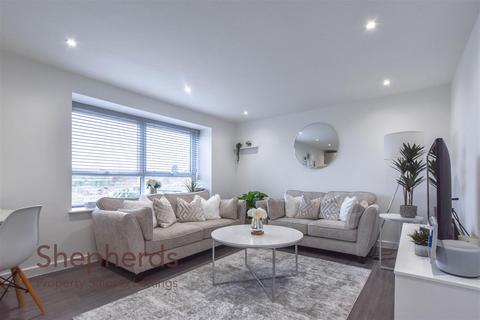 1 bedroom flat for sale, Lampits, Hoddesdon EN11