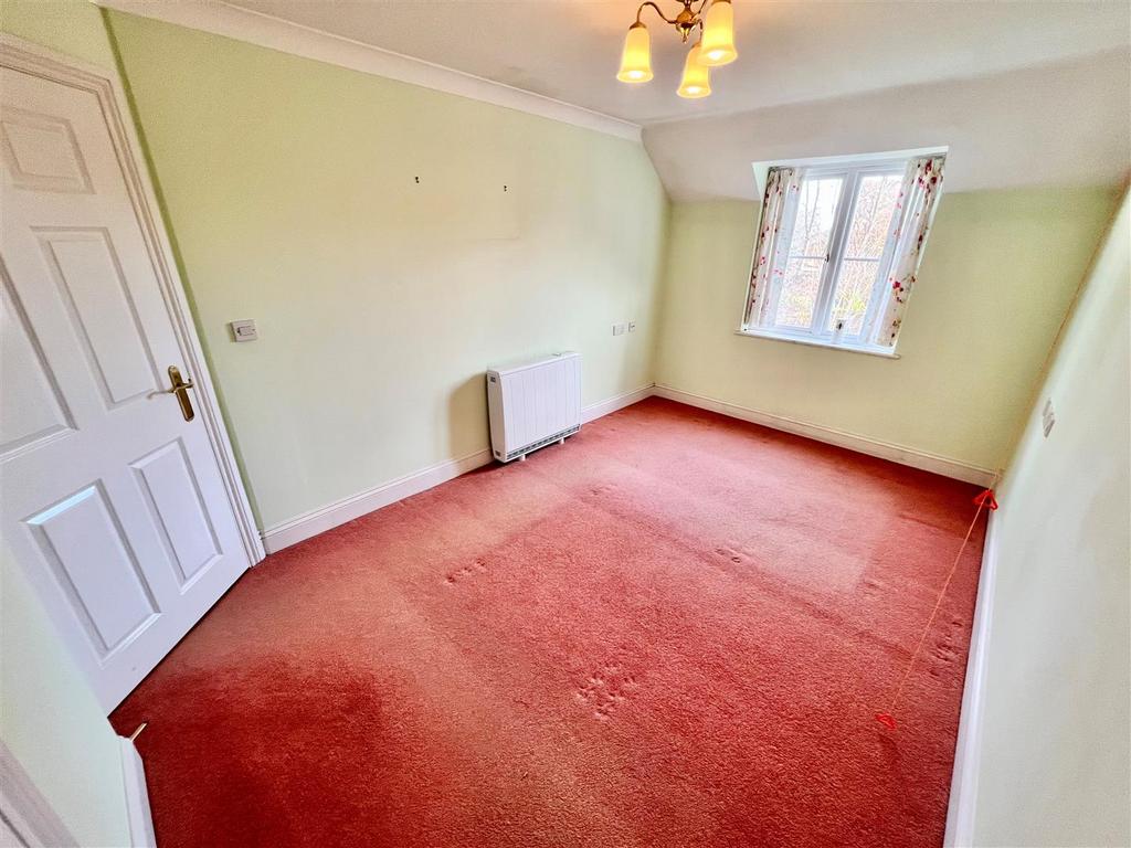 PC40 bedroom.jpg