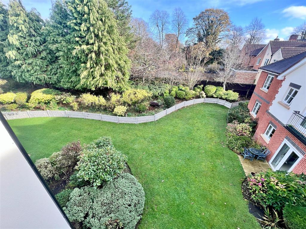 PC40 Garden.jpg