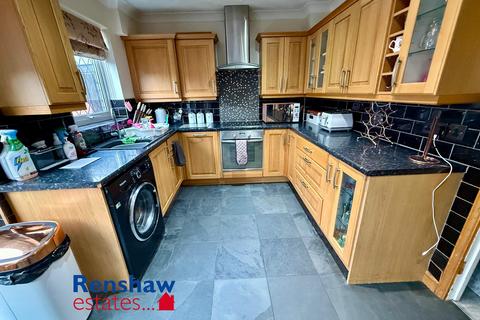 3 bedroom semi-detached house for sale, Chalons Close, Ilkeston, Derbyshire