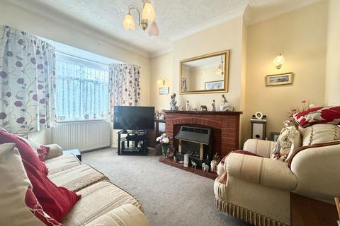 2 bedroom semi-detached house for sale, Pruden Avenue, Wolverhampton WV4