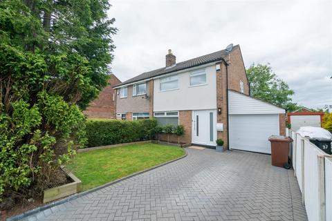 3 bedroom semi-detached house for sale, Linton Crescent, Leeds