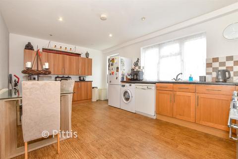 3 bedroom detached house for sale, Granville Rise, Totland Bay, Isle of Wight