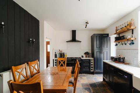 2 bedroom semi-detached house for sale, Bristol Road, Bristol BS16
