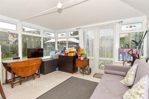 3 bedroom semi-detached house for sale, Arnhem Road, Freshwater, Isle of Wight