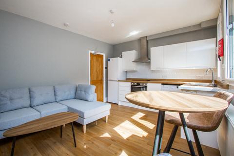 4 bedroom apartment to rent, Argyle Road, Brighton BN1