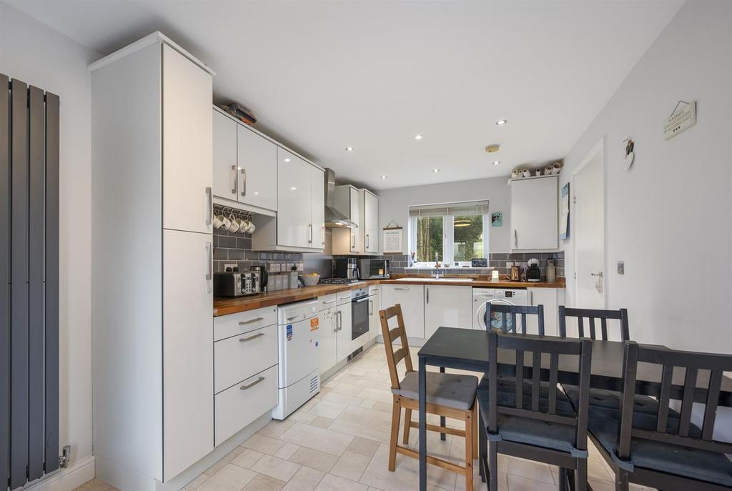 Kitchen-Diner towards front window.jpg