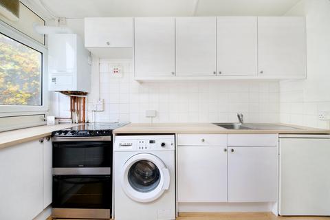 4 bedroom flat for sale, Holliday Square, London