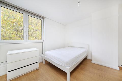 4 bedroom flat for sale, Holliday Square, London