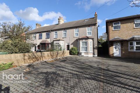 undefined, Mill Road, Aveley