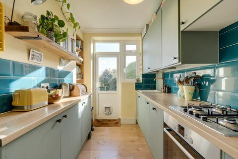 2 bedroom flat for sale, Devonshire Road, London, SE23