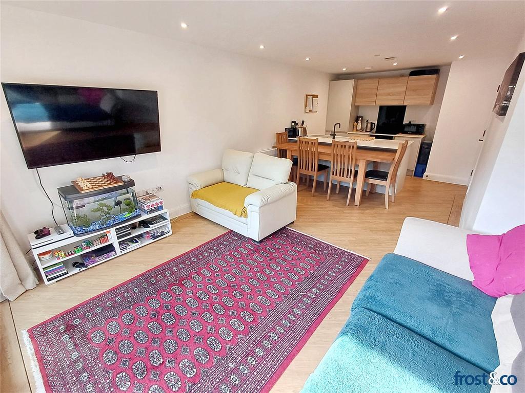 Living/Dining Area