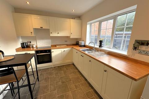 2 The Cloisters, Hemingbrough, Selby, YO8 6QR
