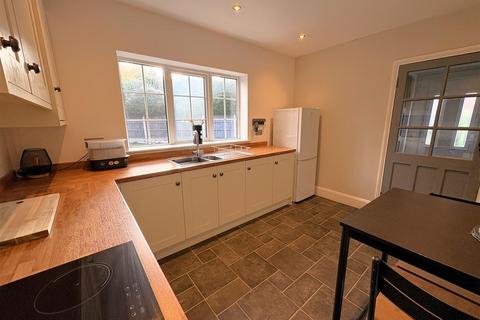 2 The Cloisters, Hemingbrough, Selby, YO8 6QR