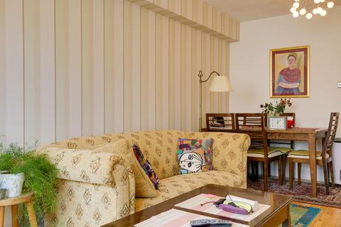 2 bedroom flat for sale, Tennyson Close, Scotland Green Road, Enfield