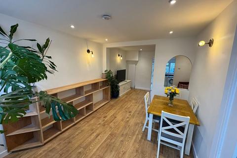 undefined, Fernside Avenue, Feltham, TW13