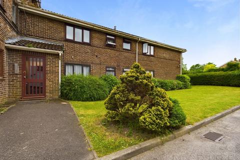 Brighton Road, Crawley RH10