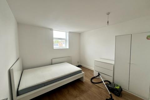 undefined, Amersham Road, SE14