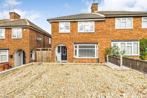 3 bedroom semi-detached house for sale, Warden Avenue, Romford RM5