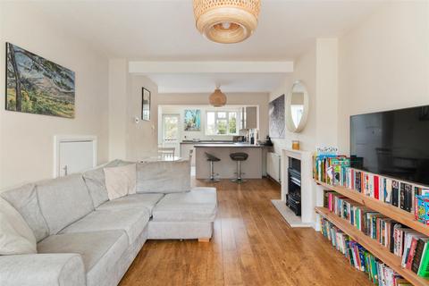 undefined, Garth Road, Morden SM4