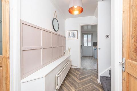 3 bedroom terraced house for sale, Sherburn Road North, Leeds LS14