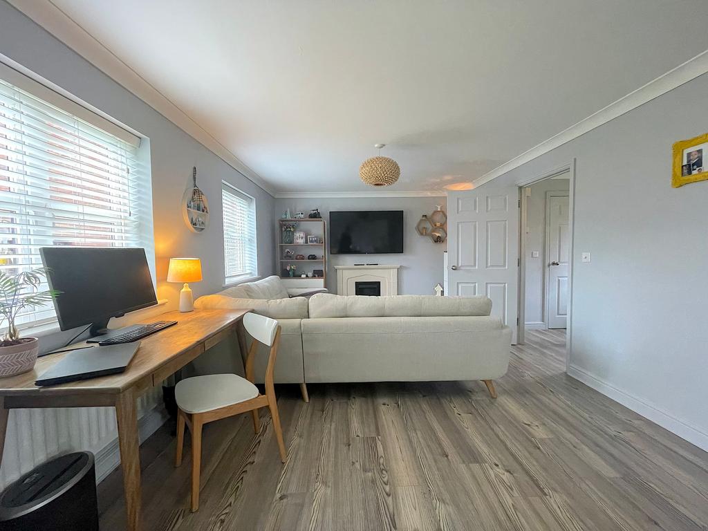 Living Room (2)