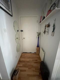 1 bedroom in a flat share to rent, Hillman Drive, London W10