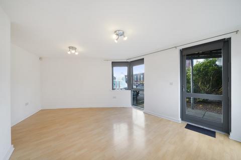 1 bedroom apartment to rent, Lanacre Avenue, London
