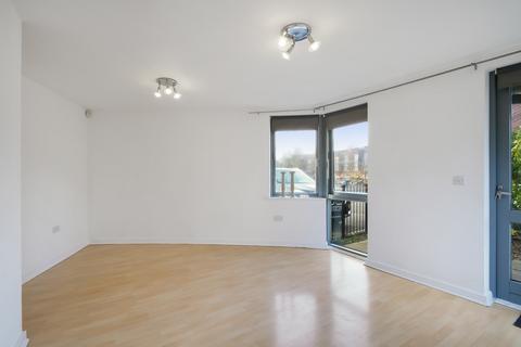 1 bedroom apartment to rent, Lanacre Avenue, London
