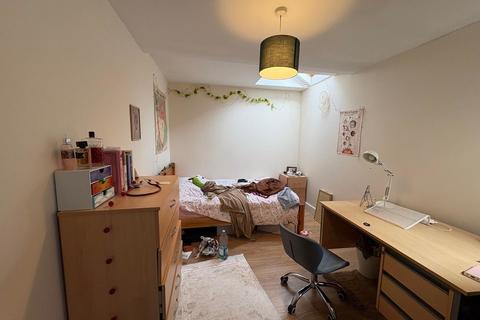8 bedroom terraced house to rent, Lodge Road, Southampton