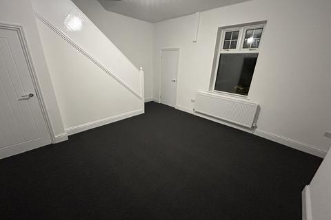 3 bedroom terraced house to rent, Longnewton Street, Seaham