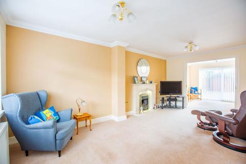 4 bedroom detached house for sale, Bishopsteignton, Southend-on-sea SS3