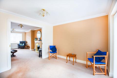 4 bedroom detached house for sale, Bishopsteignton, Southend-on-sea SS3