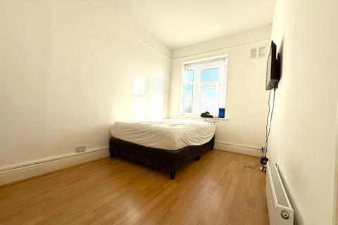 undefined, Burnside Road, Dagenham RM8