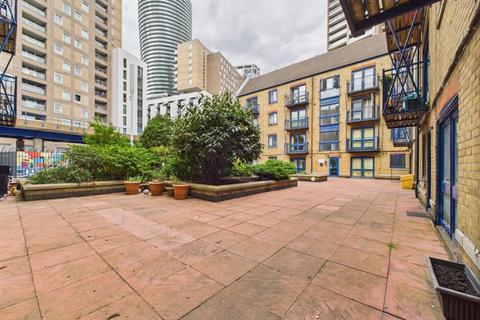 1 bedroom apartment for sale, East Ferry Road, London
