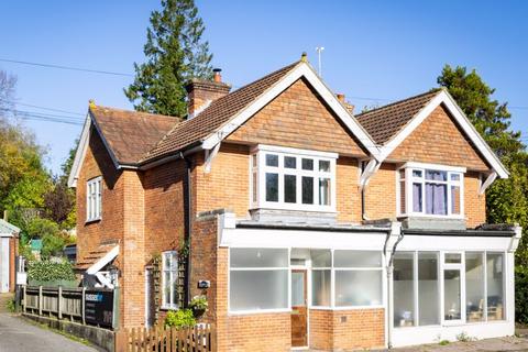 undefined, High Street, Heathfield TN21